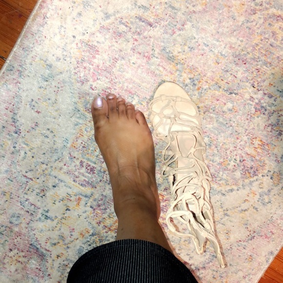 Nude / Aldo/ heels - Picture 4 of 4